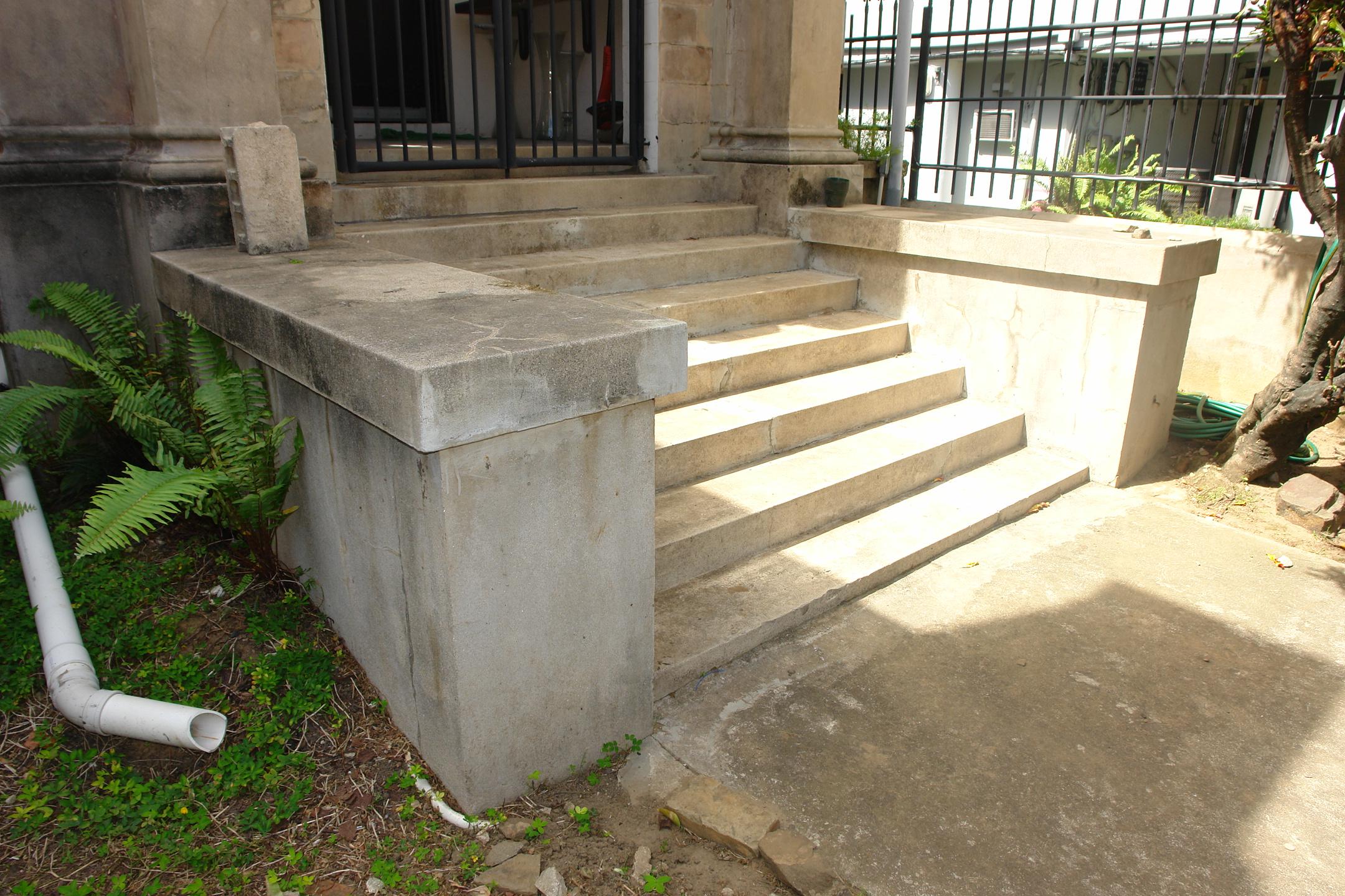 Capilla Nuestra Señora de Lourdes - San Juan (Miramar) - 2011 00055